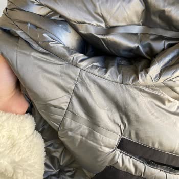 Bir Kez Giyilen Montta Yoğun Ter Kokusu Ve Yetersiz Müşteri Hizmeti