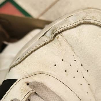 Deichmann New Shoes Deformed Quickly, With Indifferent And Inadequate Service!!!