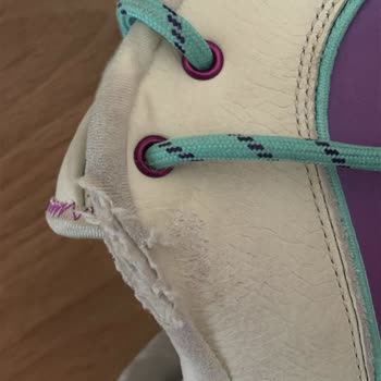 Kısa Sürede Yırtılan Nike Ayakkabılar Ve Fatura Mağduriyeti