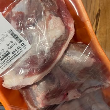 Getirden Gelen Bozuk Kuzu Eti Ve Çözüm Sunulmaması