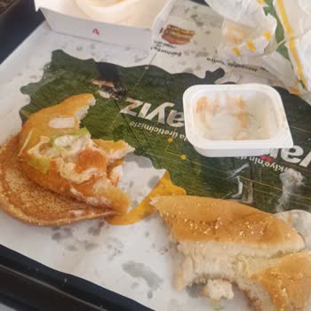 McDonald's'ta Küflü Ekmek Şoku: Hijyen Ve Güvenlik Endişesi