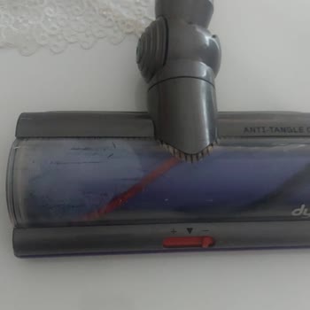 Dyson Süpürge Başlığında Geçmeyen Buğu Ve Motor Sesi Sorunu