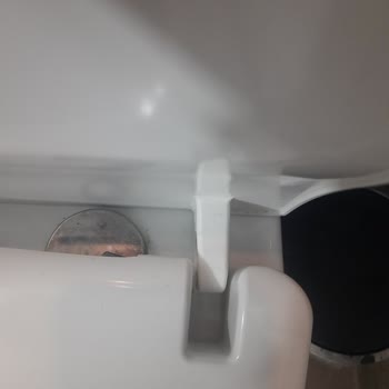 Creavit Klozet Takımında Sürekli Menteşe Kırılması Ve Yüksek Yedek Parça Maliyeti