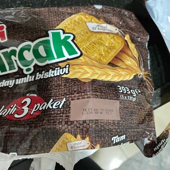 Eti Gıda Üç Küçük Paketten Birinin Paketinin Önceden Açılmış Olması