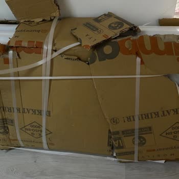 Mersin Eğriçam Şubesinde 8 Gün Bekleyen DHL Kargosu Ve Cevapsız Telefonlar
