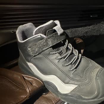 Deichmann Düzce Mağazasında Çocuk Botunun Çırt Çırt Sorunu Ve Kaba Yaklaşım