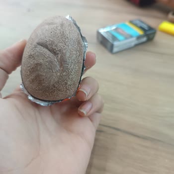 Kinder Sürprise Çikolatasında Kötü Koku Ve Küf: Sağlık Endişesi Ve Hayal Kırıklığı