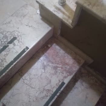 Türk Telekom Apartmanda Düzensiz Ve Kirli Fiber Kablo Çekimi Sonrası Mağduriyet