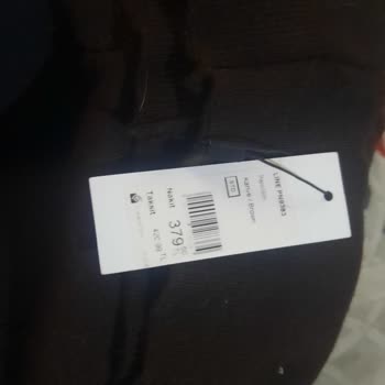 Addax Kasada Etiket Fiyatının Üstünden Alınan Ücret ve Personelin İade Reddi