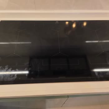 Electrolux Üç Fazlı Ankastre Ocak İçin Eksik Bilgi Ve Kurulum Sorunu