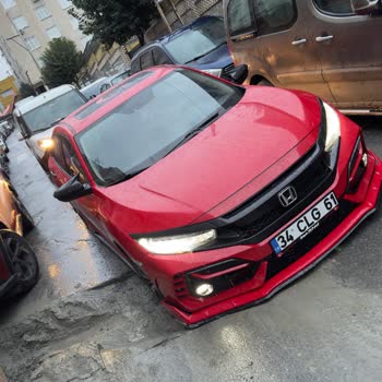 İSKİ’nin Uyarısız Çukuru Aracımın Tampon Ve Sinyal Lambasını Mahvetti