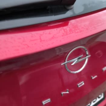 Rutin Bakım Ücretine Rağmen Araç Yıkanmadı, Özensiz Teslim Edildi Ve Belge Verilmedi