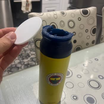 Karaca Termosunun Koruyucu Parçası Ayrıldı, Kapağı Kırıldı, Değişim Talebi