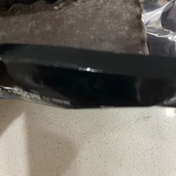 Eti Gofret Çikolatasında Beyaz Lekeler Ve Bayat Görünüm Güveni Sarstı