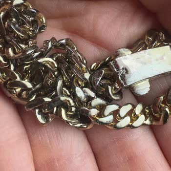 Instagram'dan Satın Alınan Altın Kaplama Takıların Kaplaması Soyuldu Ve Satıcı Engellendi