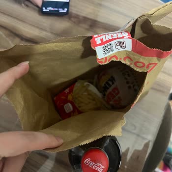 Eksik Hamburger Gönderimi Ve Müşteri Hizmetlerine Ulaşılamama