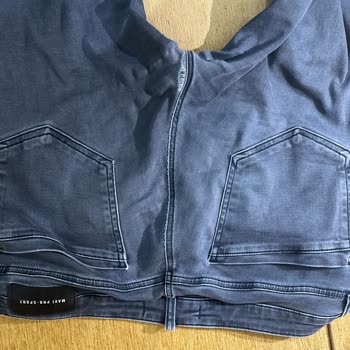 Mavi Marcus Pantolonunda Kısa Sürede Yırtılma Ve Değişim Talebi