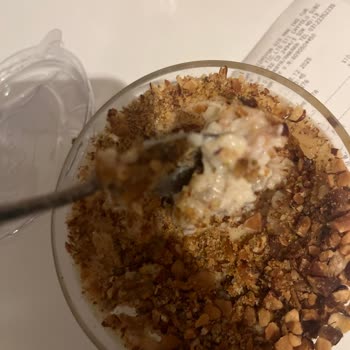 Ümitköy Liva Pastanesi'nde Keşkül Tatlısı Tazelik Ve Hijyen Sorunu