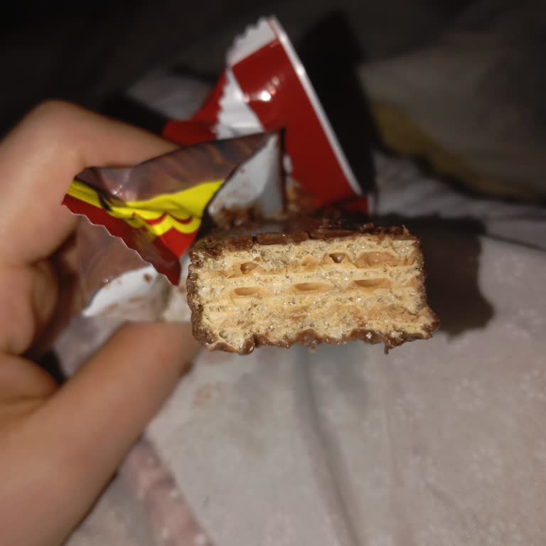 Ülker Çikolatalı Gofretten Küflenme Ve Bayatlık Şikayeti