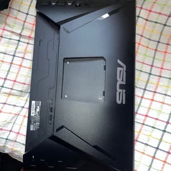 Panel Değişimine Rağmen Işık Sızması Ve Renk Bozukluğu Süren Asus TUF Monitör İçin Ücret İadesi