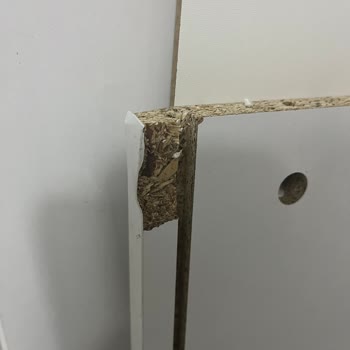 Vivense'de Hasarlı Gardırop Ve Geciken İade