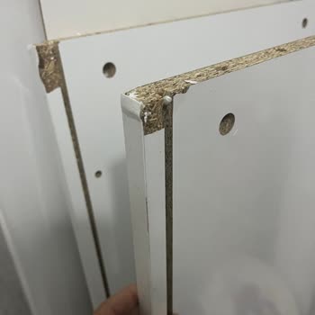 Vivense'de Hasarlı Gardırop Ve Geciken İade