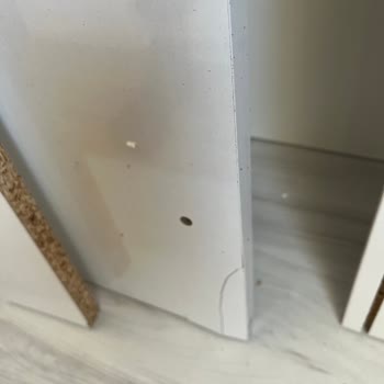 Vivense'de Hasarlı Gardırop Ve Geciken İade