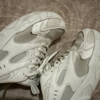 Skechers Ayakkabısında Kısa Sürede Yan Açılmalar Ve Ücret İadesi Talebi