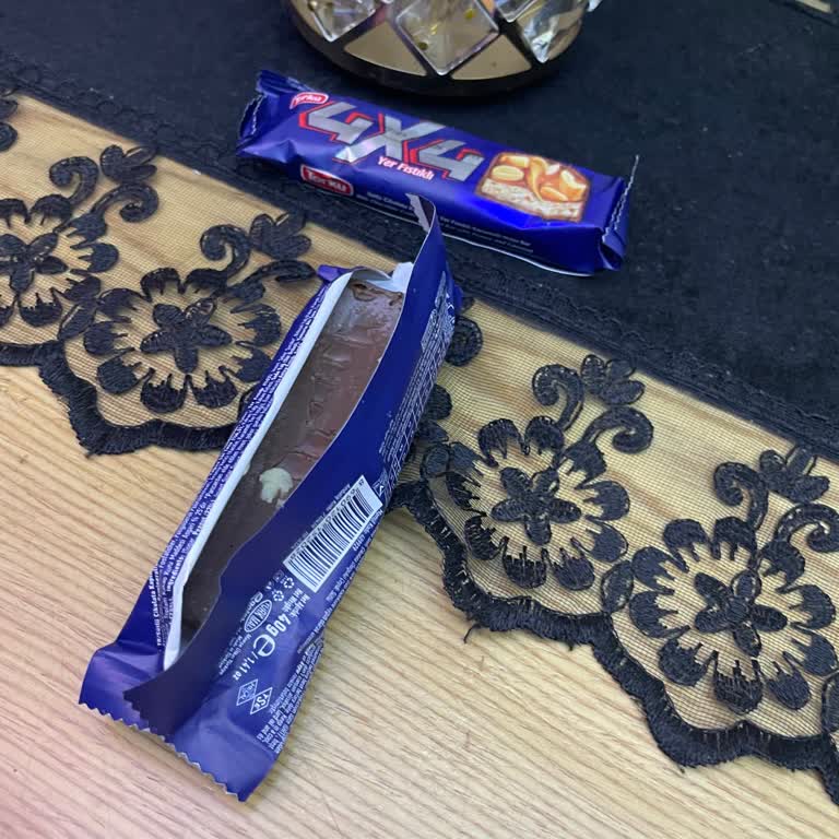 Bozuk Çikolata Ve Cevapsız İade Talebi