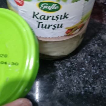 A101 Turşusunda Kırık Cam Tehlikesi