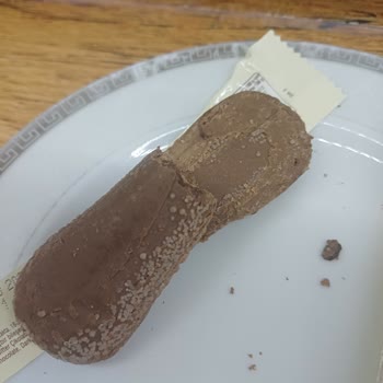 Ülker Laviva Çikolatasında Kabarcıklı Ve Bozuk Alt Kısım Gıda Güvenliği Endişesi