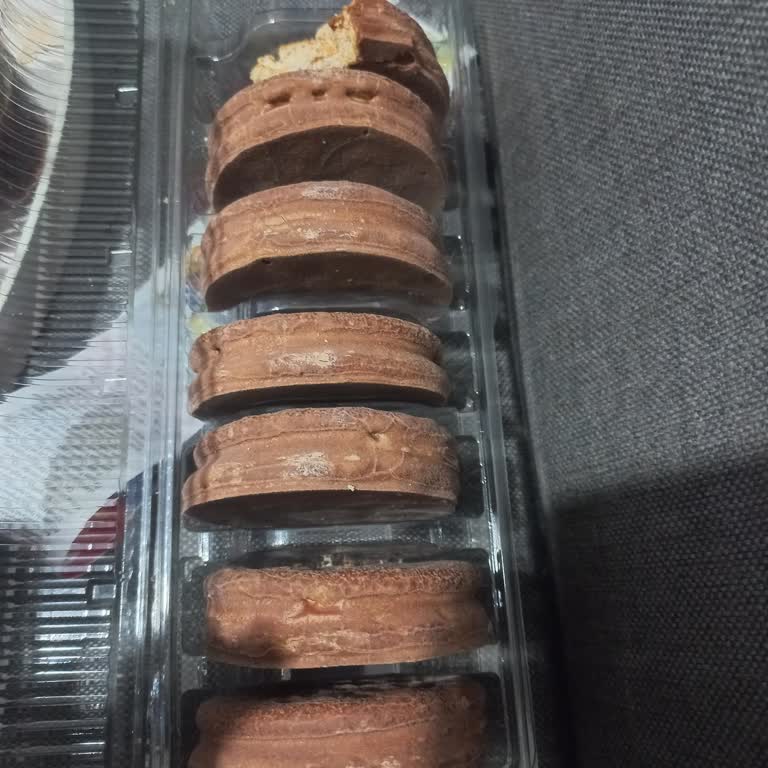 Halley Sütlü Çikolatalı Üründe Bozukluk Ve Gıda Güvenliği Endişesi