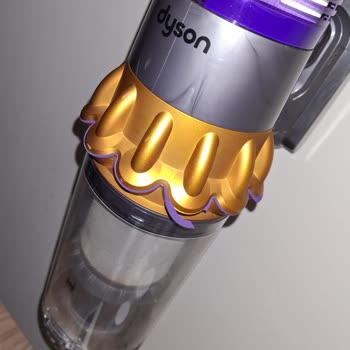 Dyson V15 Mor Contalarda Boya Dökülmesi Ve Garanti Reddi