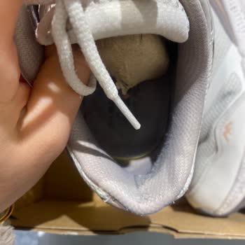 Deichmann'dan Alınan Skechers Ayakkabının Kısa Sürede Bozulması Ve Garanti Sürecinin Yetersizliği