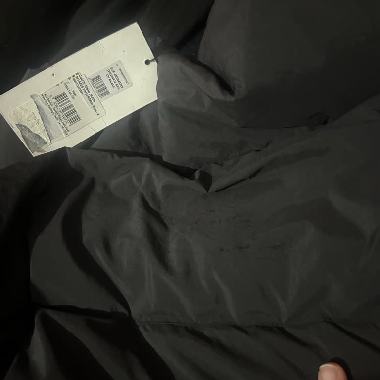 Trendyol'da Kusurlu Calvin Klein Şişme Mont Teslim Edildi, Değişim Talebine Cevap Yok