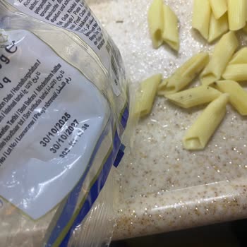 Son Kullanma Tarihi Geçmemiş Kalem Makarna Paketi Küflü Çıktı