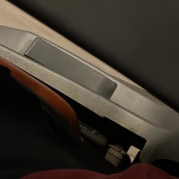 Kırık Koltuk Ve Çalışmayan Emniyet Kemerine Şikayet