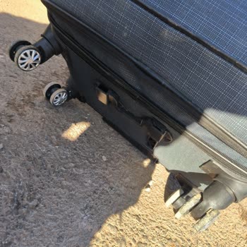 Şırnak Havalimanı'nda Valizim Hasar Gördü, Ajet Havayolu'na Tazminat Talebi