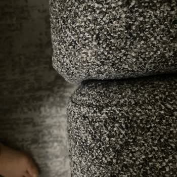 Enza Home'dan Gelen İki Kusurlu Üçlü Koltuk İçin Değişim Talebi