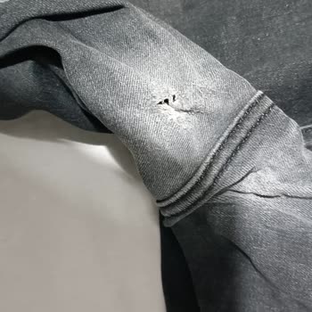 Boyner'den Alınan Wrangler Kot Pantolonlarda Kısa Sürede Yırtılma Ve Renk Solması, İade Ve Değişim Talebi Reddi