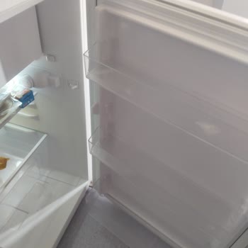 Ege Üniversitesi Çocuk Göğüs Servisinde Hijyen Ve Bozuk Yataklar Nedeniyle Acil Sağlık Riski