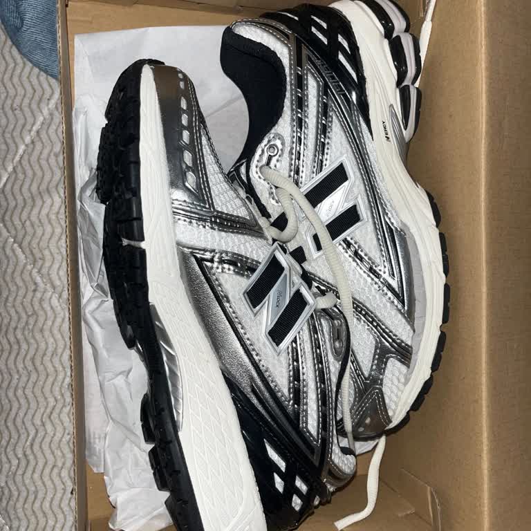 Ayakkabı İadesi Reddedildi, Mağaza Personeli İlgisiz Davrandı