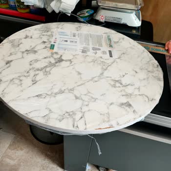 A101 Şubesinde Kusurlu Yer Sofrası Ve Kaba Personel