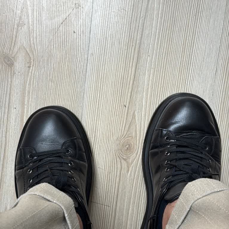 Açılan Dikiş Ve Eklem Bükülmesi Nedeniyle Ayakkabılarda Değişim Veya İade Talebi