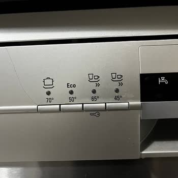 Siemens Bulaşık Makinesi Kapak Çatlaması 4 Yıllık Garanti Dışı Ve Ücretsiz Onarım Talebi