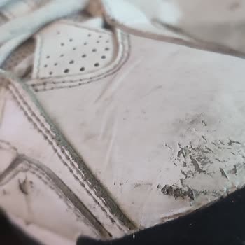 Nike Ayakkabısında 3 Ayda Deformasyon, İade Talebi Reddedildi