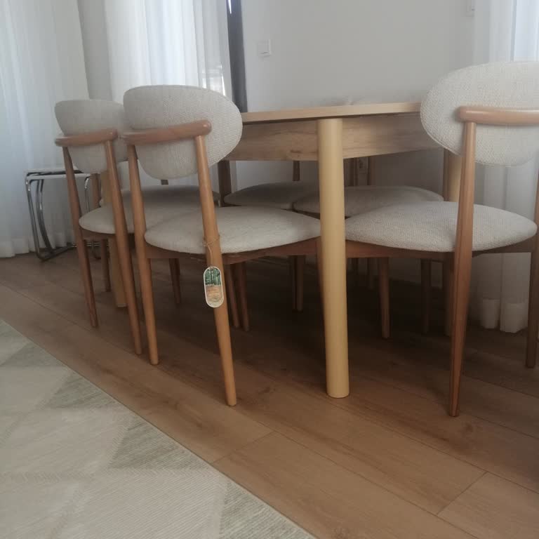 Bellona’da Renk Uyuşmazlığı: Boheems Sandalyeler Yanlış Teslim Edildi