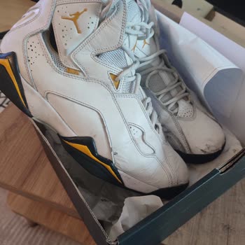 Nike Spor Ayakkabısındaki Erken Deformasyon Ve Ücret İadesi Talebi