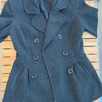 Dolap Yanıltıcı Renk Ve Küfürlü Satıcı Davranışı