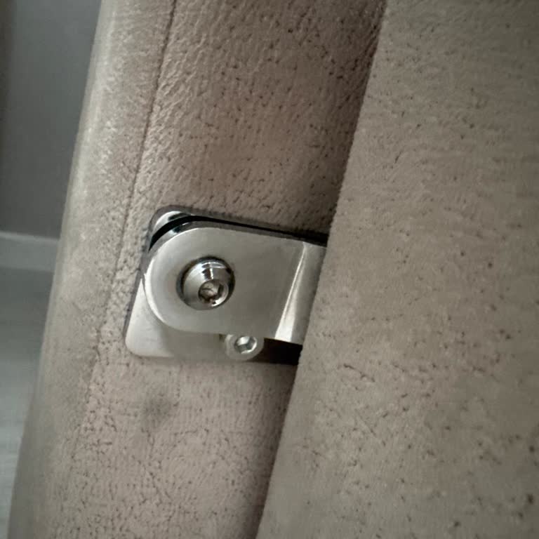 Bellona Koltuk Takımı Ayıplı: Vidalar Düşüyor Ve Servis Parçasız Gecikiyor